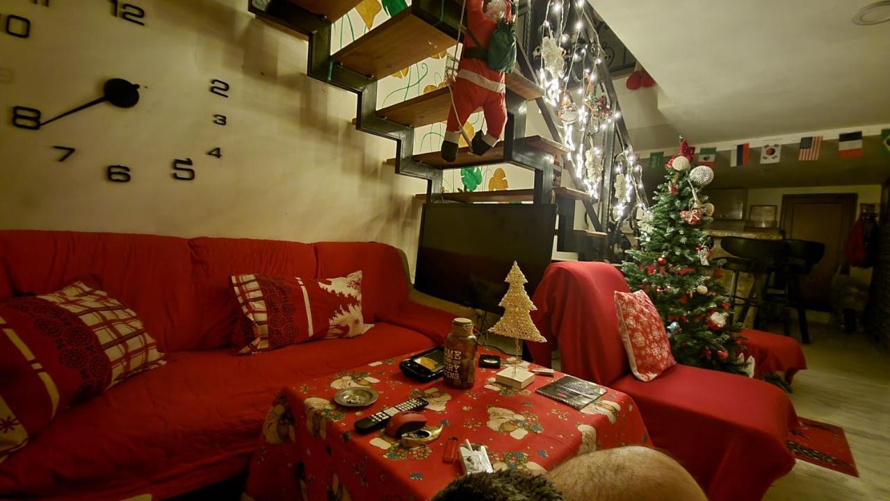 Happy Pandasn12 Hotel Borjomi Bagian luar foto