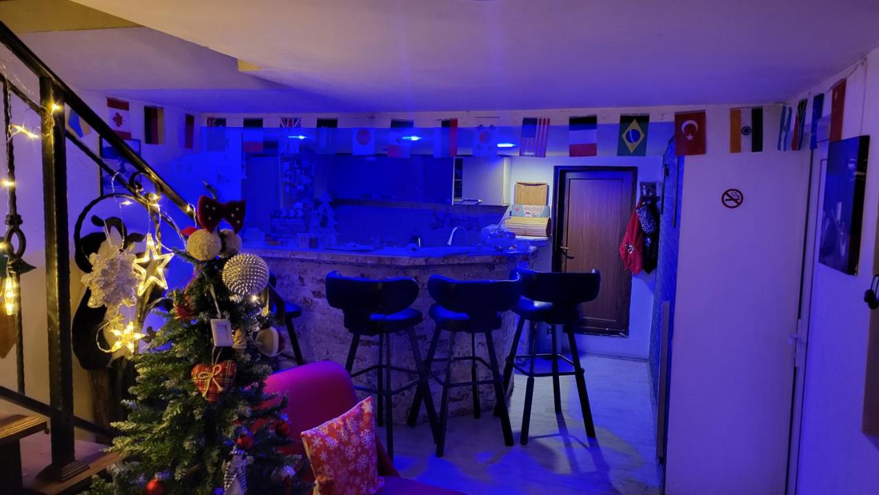 Happy Pandasn12 Hotel Borjomi Bagian luar foto