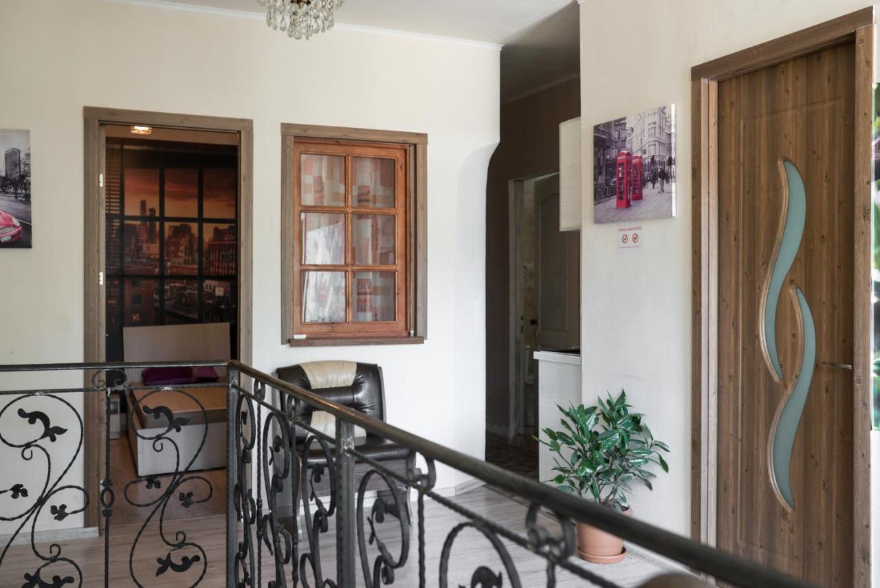 Happy Pandasn12 Hotel Borjomi Bagian luar foto